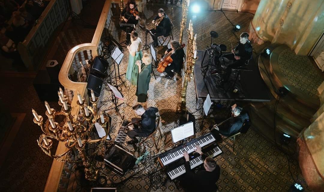 <span class="entry-title-primary">A Blue és a Garden Party zenél Tamaráért</span> <span class="entry-subtitle">Jótékonysági koncert a Kosztolányi Dezső Színházban</span>