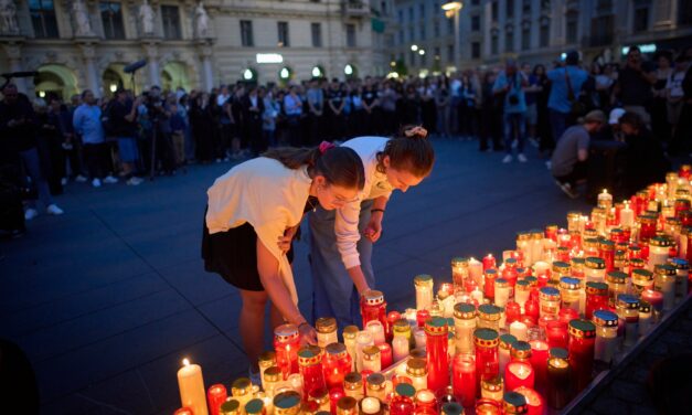 Háromnapos gyászt hirdettek Ausztriában