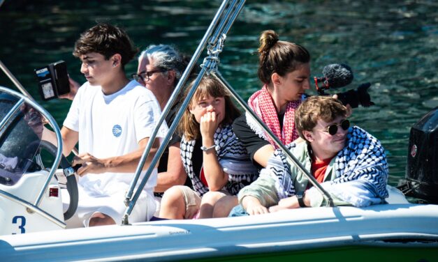 Greta Thunberg segélyhajóval indult el Gázába