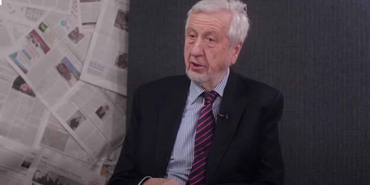 Jeszenszky Géza rosszul lett, kórházba szállították