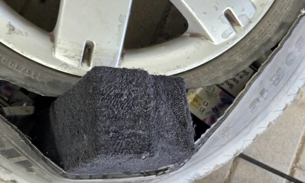 Levegő helyett ezzel töltötte meg a kerekeket a csempész