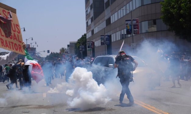Los Angeles ismét „lángol”