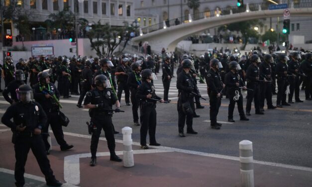 Kijárási tilalmat vezettek be Los Angeles belvárosában