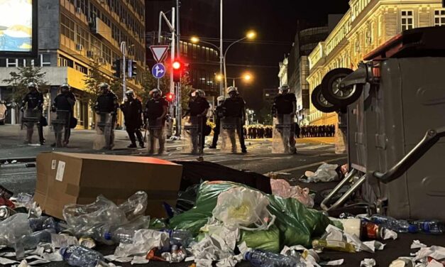 Ki gyújtotta és borította fel a konténereket a fővárosban?