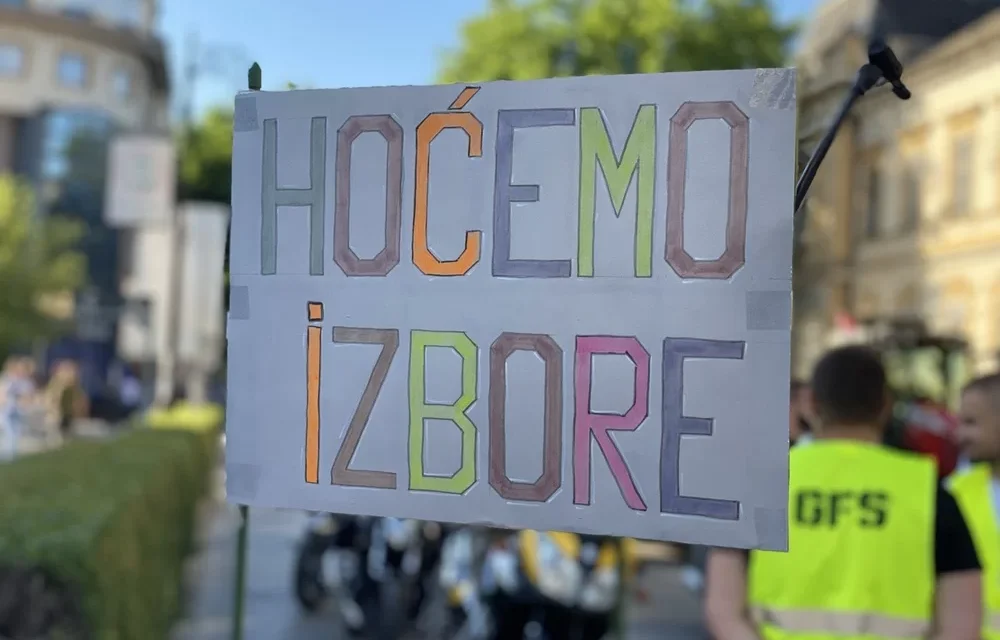 „A rendszer szétesőben, még az idén rendkívüli választások lehetnek”