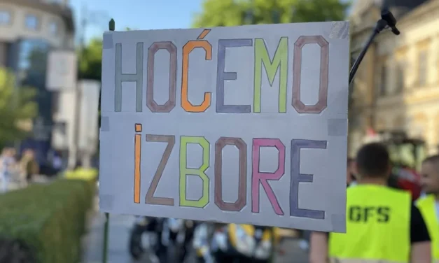 „A rendszer szétesőben, még az idén rendkívüli választások lehetnek”