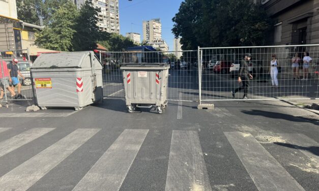 Polgári engedetlenség Zimonyban, megint tüntetnek a fővárosban