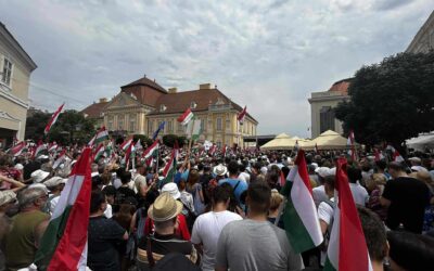 Magyar: „Orbán a Kállay-féle hintapolitikával kábítja a Nyugatot és a Keletet” 