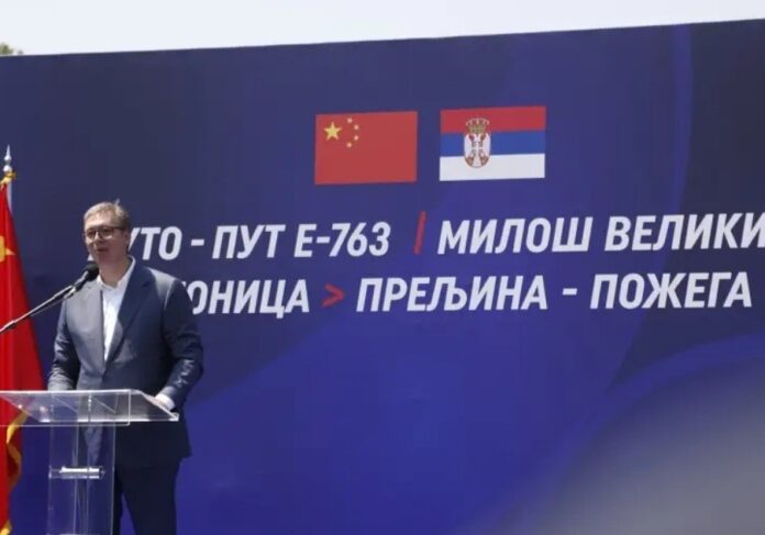 Ami Vučićnak csak 0.1 milliméteres hegymozgás, az a geológusnak veszélyjelzés