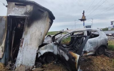 Durva baleset történt a vasúti kereszteződésben (Fotók)