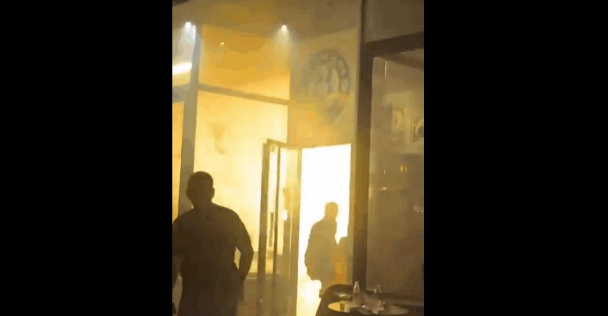 Őrizetbe vették a belgrádi fáklyás támadók egyikét