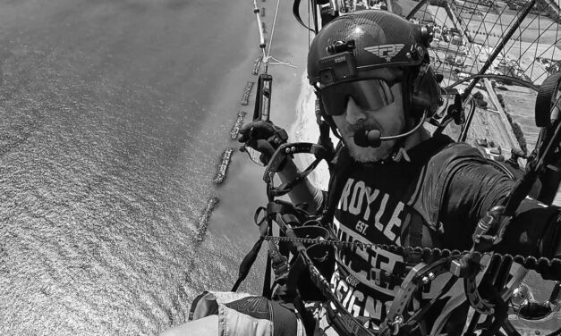 Lezuhant és meghalt Felix Baumgartner