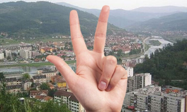 Horvátországból kiutasították, az EU-ba sem léphet be a három ujját mutogató fiatalembert