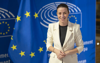 Joveva: Rendőrség, ezek a ti embereitek, álljatok melléjük!