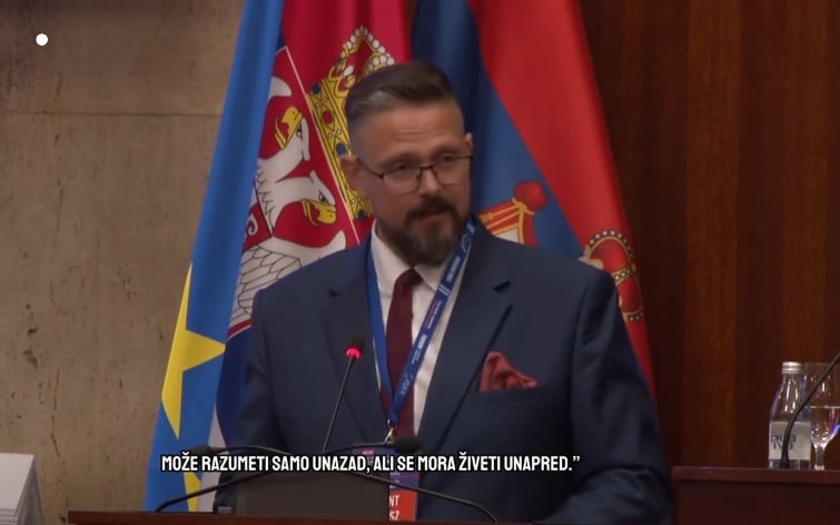 Hogyan juthatunk el Juhász Bálinttól egészen Ovidiusig?