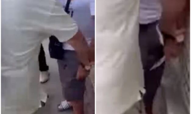 Kést rántott egy férfi a tiltakozás résztvevőire