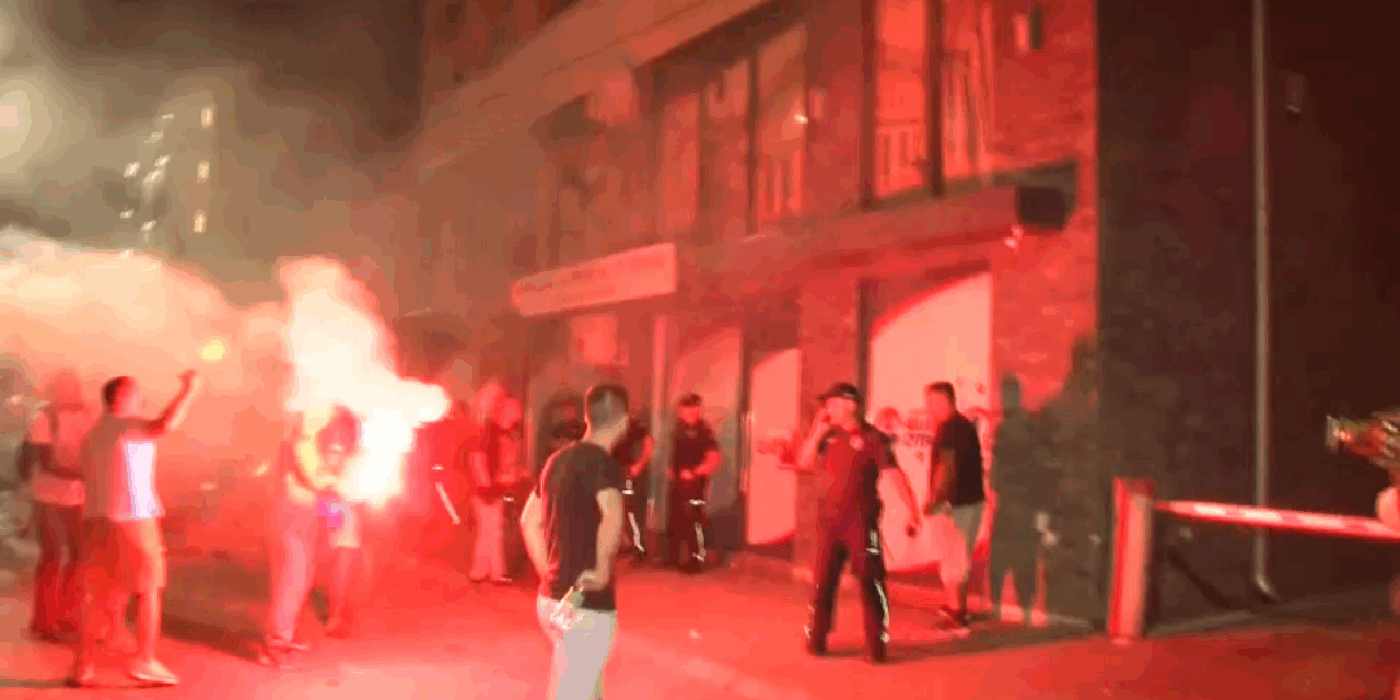 „A rendőrség mintha a maffia testőrsége lenne, nem pedig közpénzből fizetett rendfenntartók”