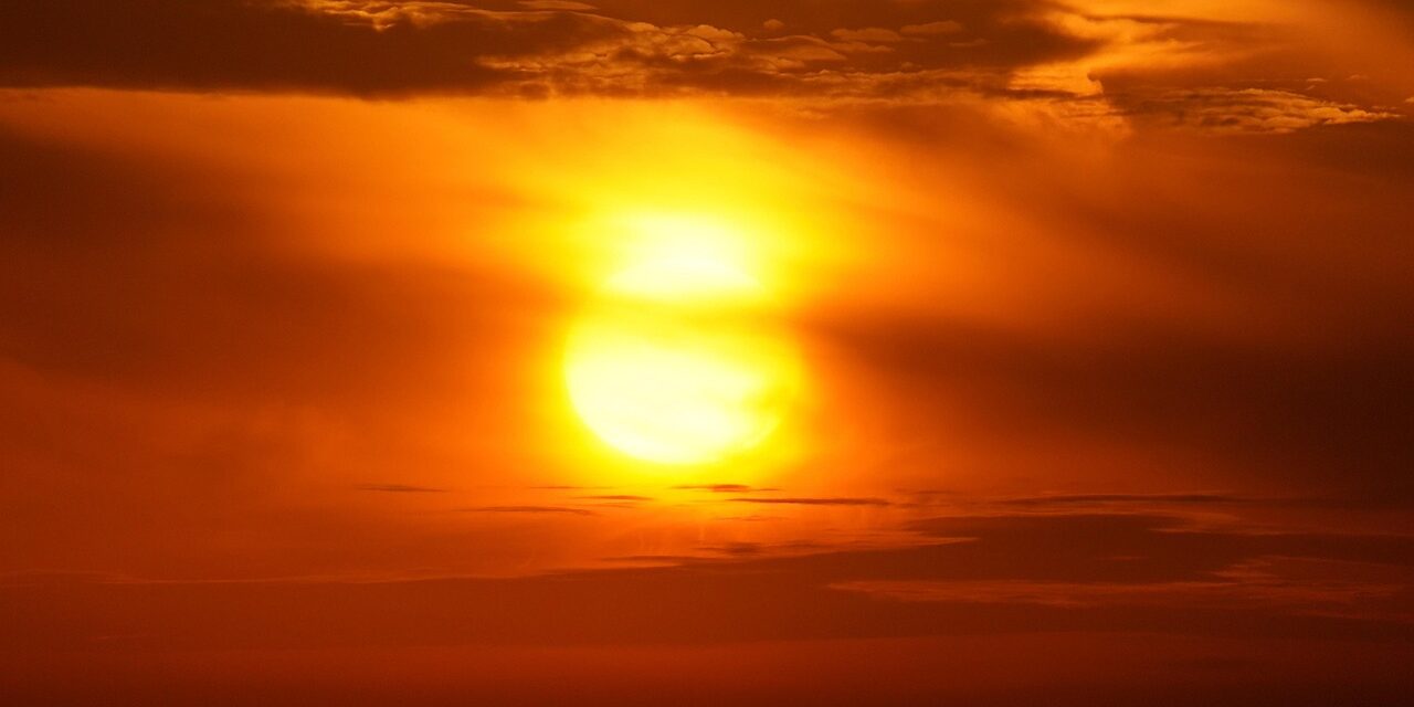 Rekkenő hőség várható, tűzveszélyre figyelmeztetnek a szakemberek