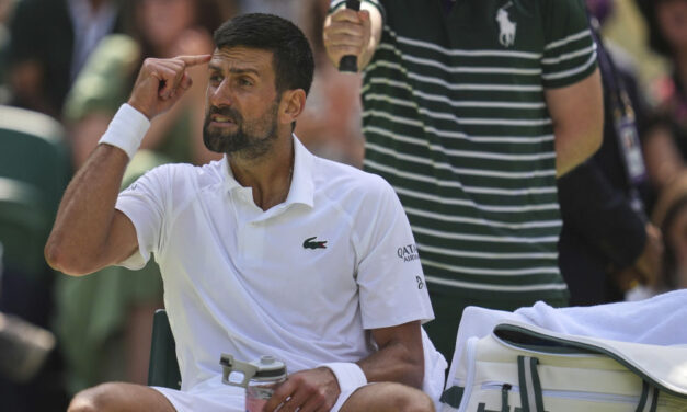 Đoković nagy csatában nyert és bejutott az elődöntőbe