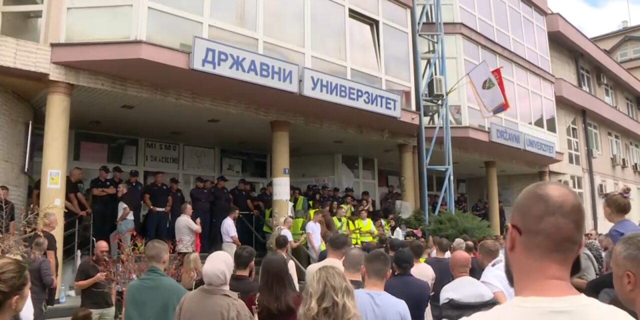 Nem szégyelled magad? – kérdezte a tanár az egykori diákját (videó)