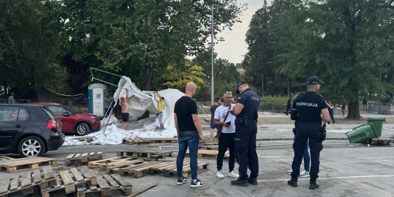 A sátortábor az égbe megy