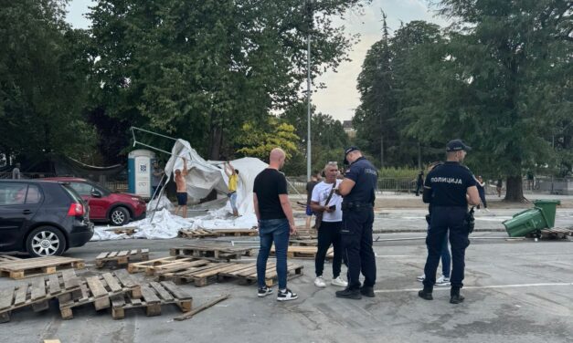 A sátortábor az égbe megy