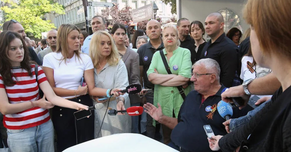 A radikálisok elvették a Halál a fasizmusra feliratú transzparenst