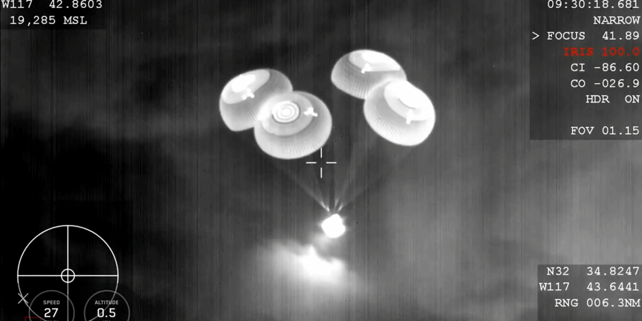 Leszállt a Dragon, földet ért Kapu Tibor