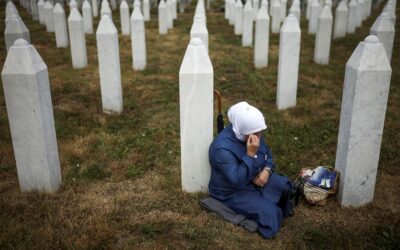 Részvétet nyilvánított a szerb elnök a srebrenicai áldozatok családjainak