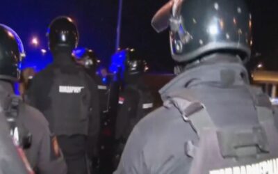 Az elnök megdicsérte a csendőröket, amiért gyengéden oszlatták fel a tömeget