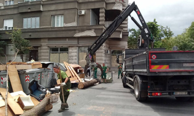 Šešelj csetnikjei helyett a közvállalat számolta fel a zimonyi blokádot
