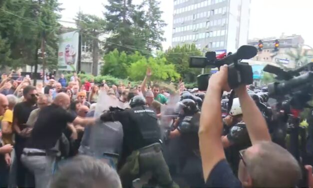 Feszült a helyzet Zaječarban (Fotók)