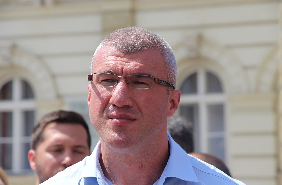 Megint letartóztatták Miša Bačulovot