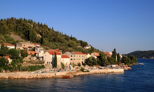 Kitiltanák a turistákat egy horvát szigetről