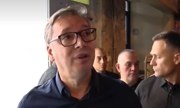 Az államfőn gúnyolódik a régió (videóval)