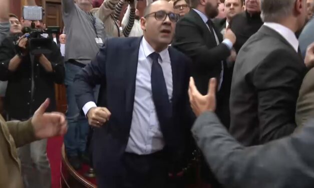 „Amit Vučić gondol, azt Đuka kimondja”