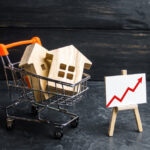 Hogy lehet hat lakása havi 1100 eurós fizetésből?