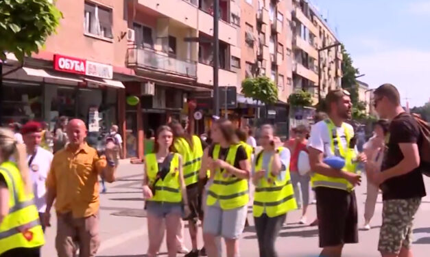 A požarevaci diákok ezúttal otthonmaradásra intik a lakosokat