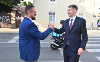 Pásztor: A tiltakozók célja, hogy káosz legyen az utcákon, hogy egyetlen intézmény se működjön