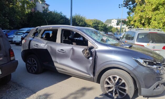 Törtek-zúztak az álarcos verőlegények