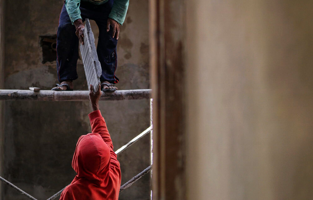 A segédmunkások még az IT-szektornak dolgozóknál is keresettebbek