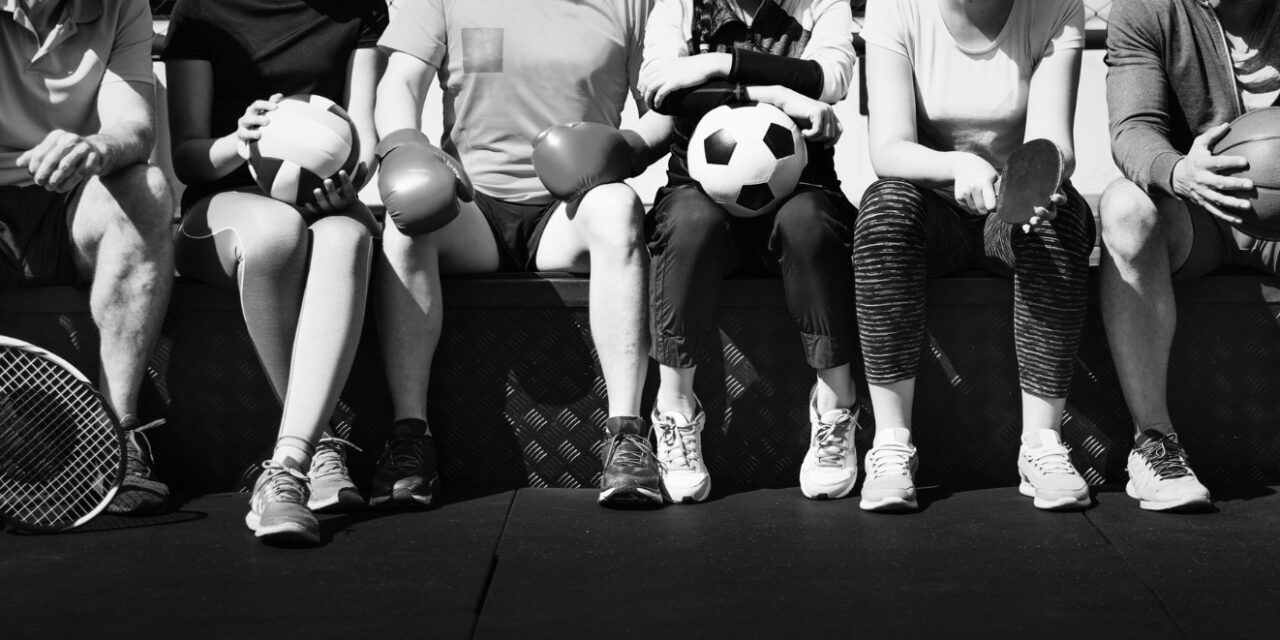 A sportversenyek globalizációja: a helyi pályáktól a nemzetközi arénákig