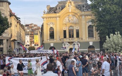 Száz településen tüntetnek a hétvégén a hatalompártiak, akik dolgozni és tanulni akarnak Mi a lényege a "békés megmozdulásoknak"? - Elsődleges céljuk, hogy megnyugtassák saját tagságukat és aktivistáikat