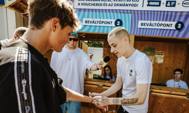 Elindult a SZIN, Szirmai Marci rakta fel az első karszalagot