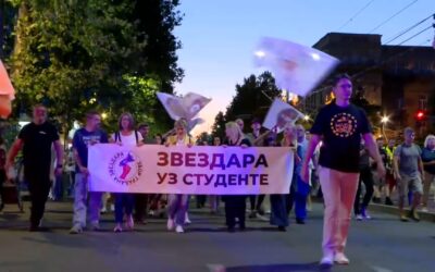 A miniszterelnök villája előtt és a parlamenti elnök fivérének házánál tüntettek „Az igazság alszik, ti nem fogtok”