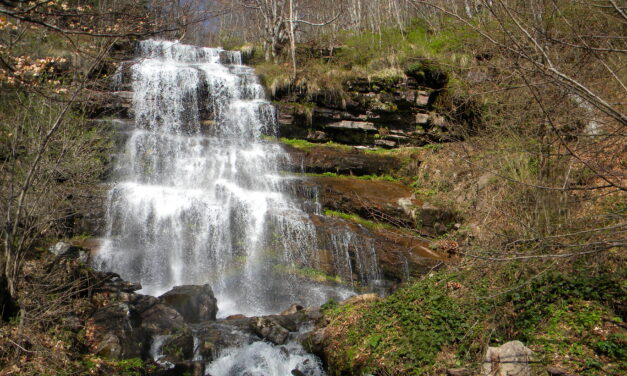 A szülei szeme láttára halt szörnyet egy fiú egy szerbiai vízesésnél