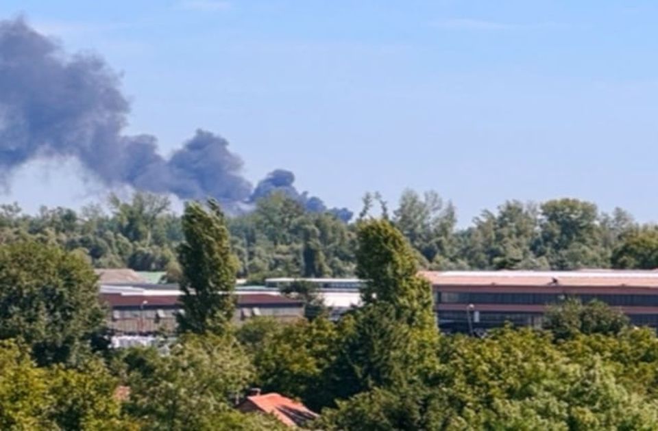 Hatalmas tűz van Káty és Tiszakálmánfalva között