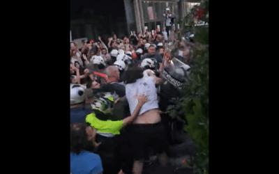 Három mentőst elbocsátanak, tüntetést szerveznek az újvidékiek