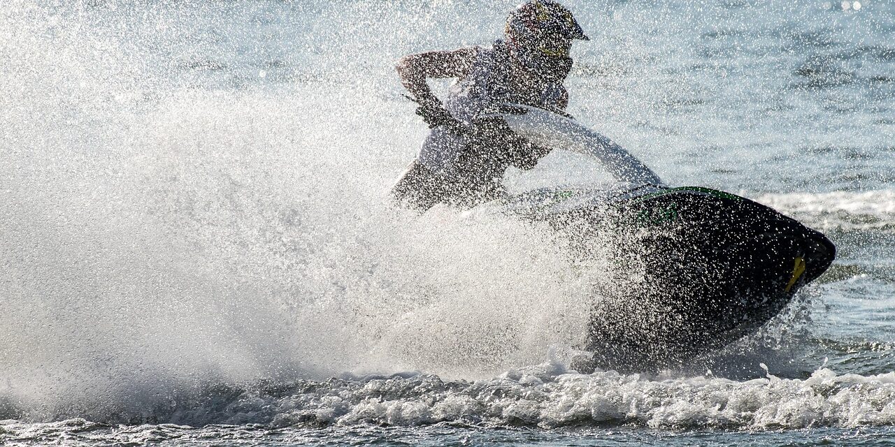 Jet skivel támadt az edzőre és a gyerekekre a rendőrfőnök keresztfia a Temesen (Videó)