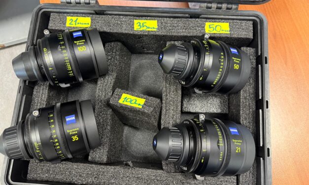 Több mint ötvenezer euró értékű fotófelszerelést foglaltak le a vámosok